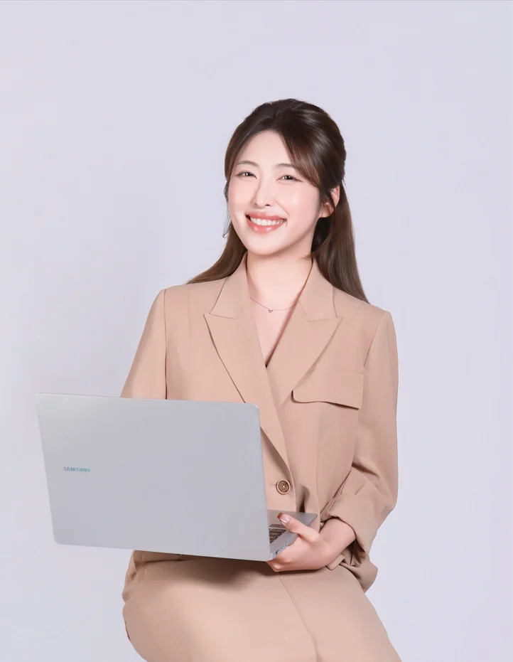 얼굴을 블러 처리한 SNS 브랜딩 강사 프로필